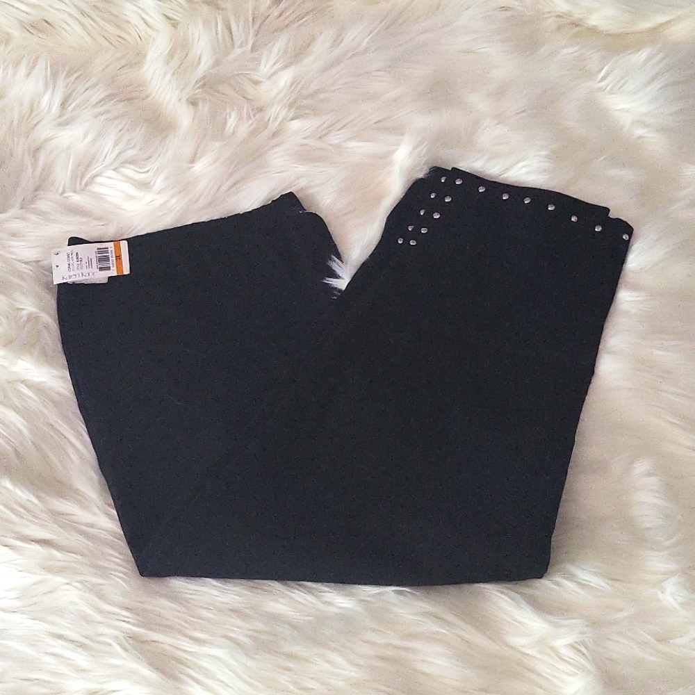 NWT Karen Kane capris